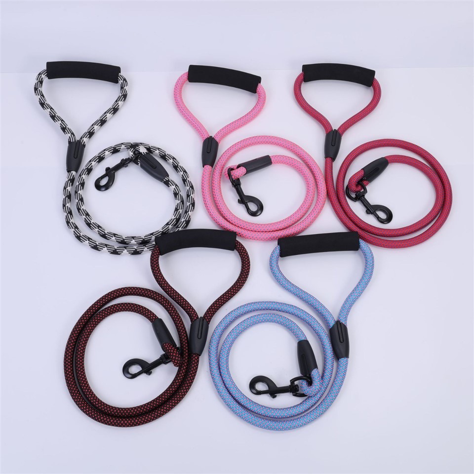 Padded Handle Dog Leash suppliers